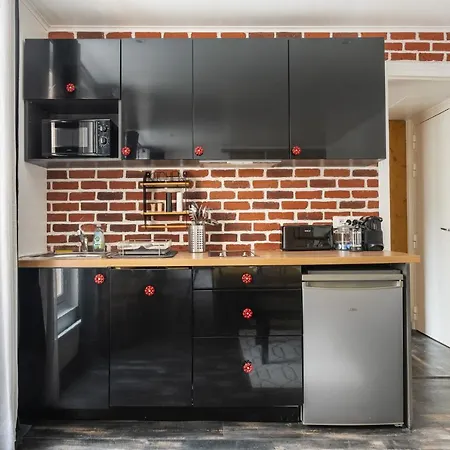 Design Near Metro And Eiffel Tower Appartement Parijs
